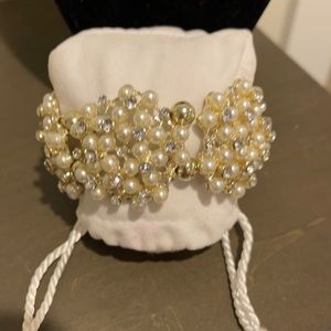 Gold and pearl costume stretch bracelet